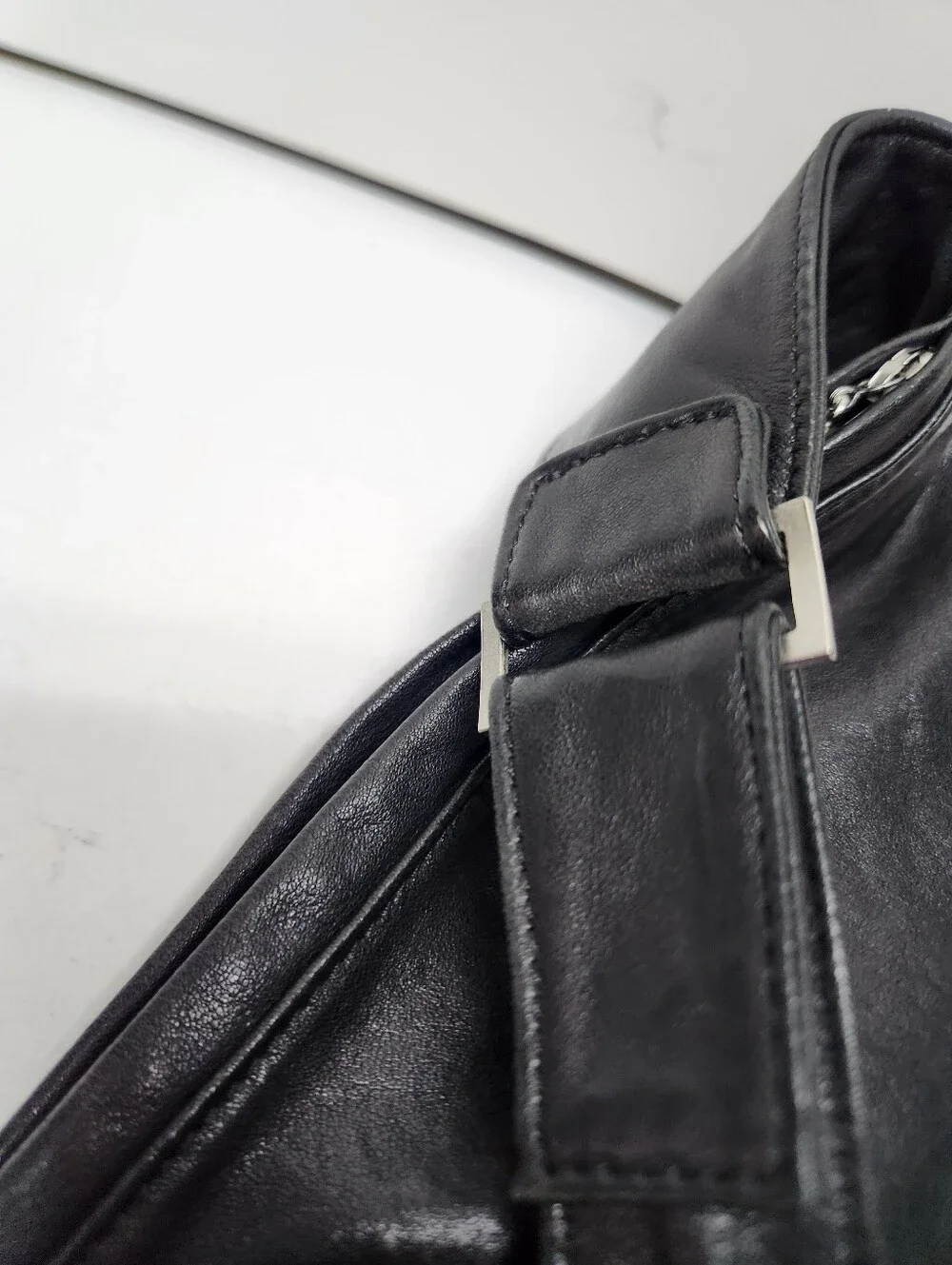 Soft Black Lambb L SASH BAG